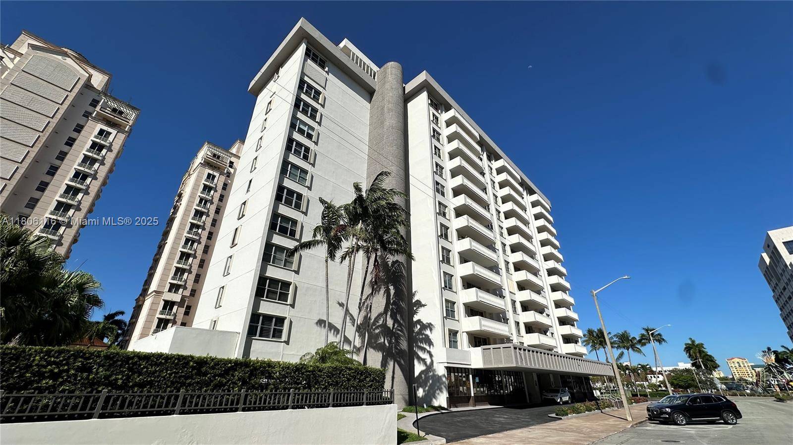 Coral Gables, FL 33134,625 Biltmore Way #707
