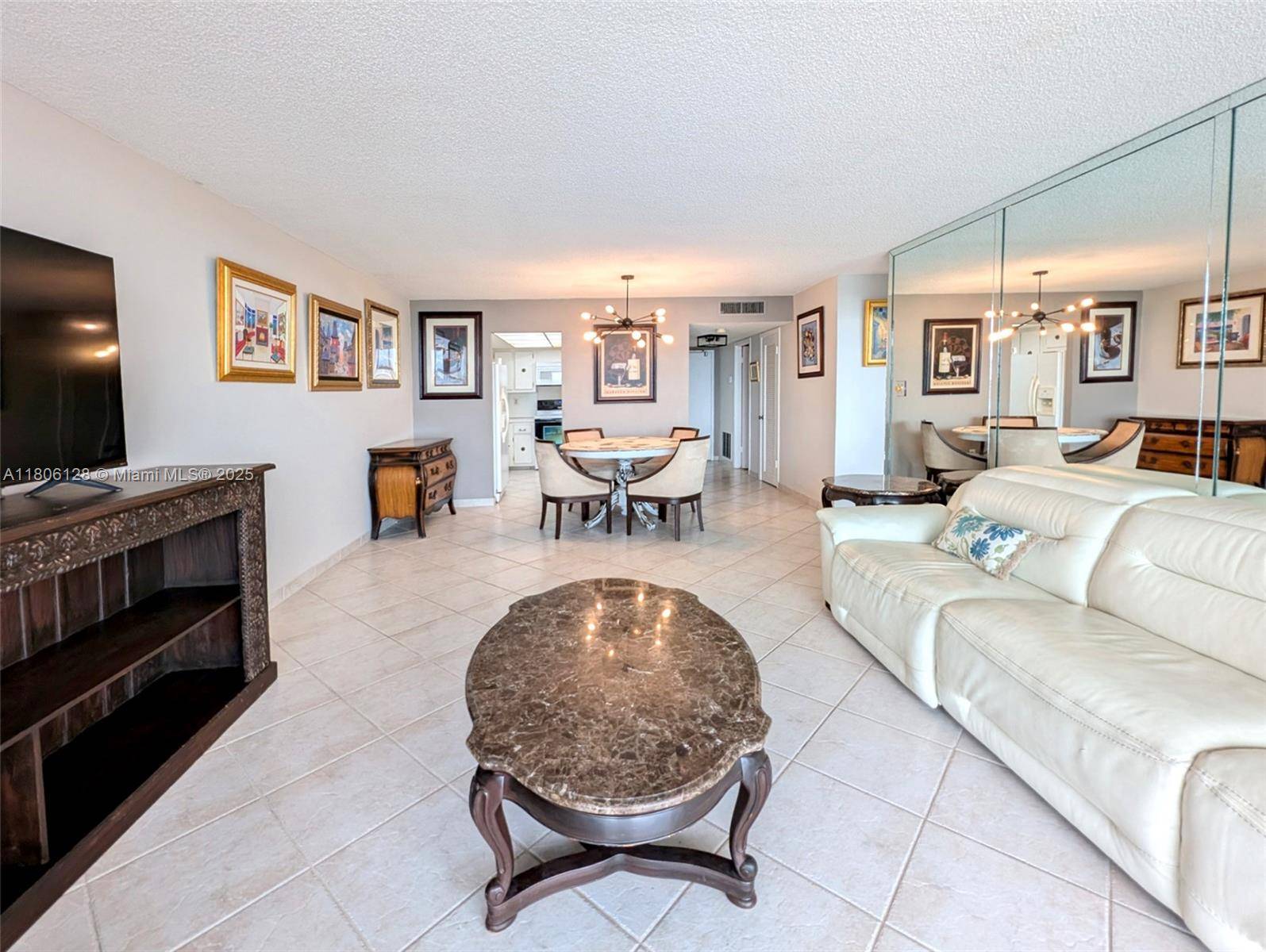 Aventura, FL 33160,18011 Biscayne Blvd #803