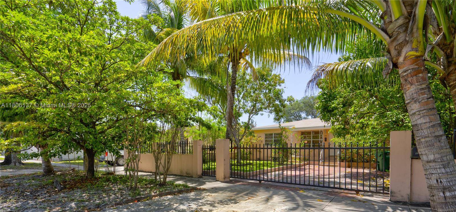 Miami, FL 33168,580 NW 120th St