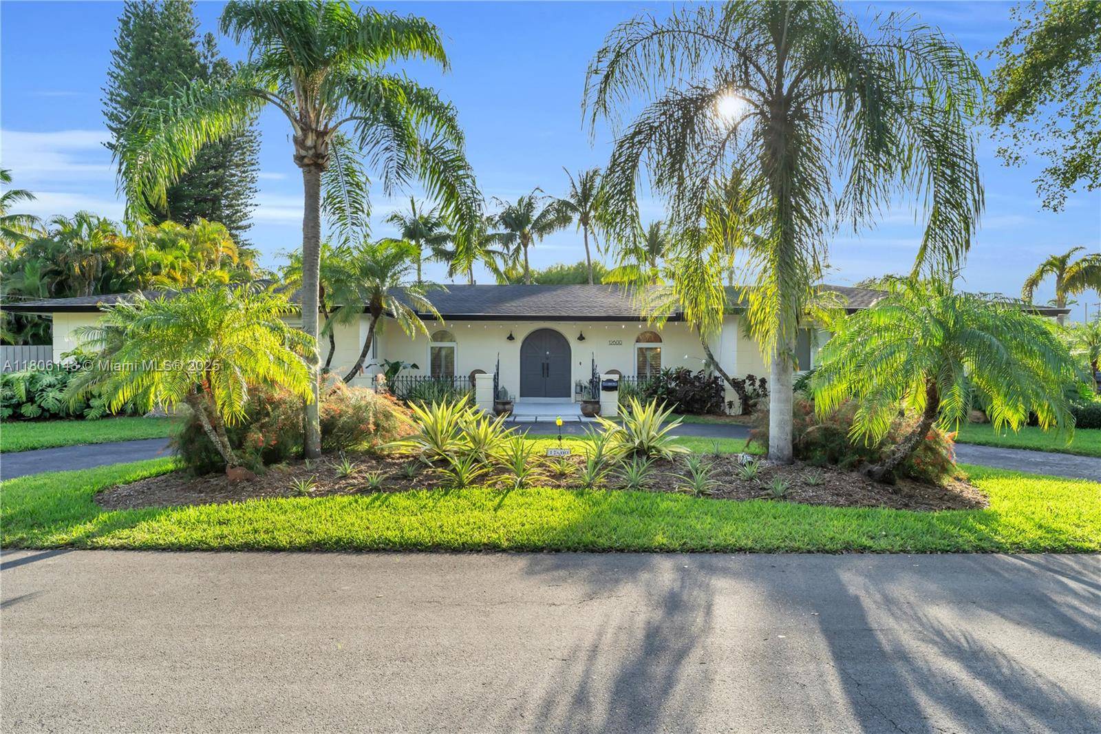 Pinecrest, FL 33156,12600 SW 70th Ave