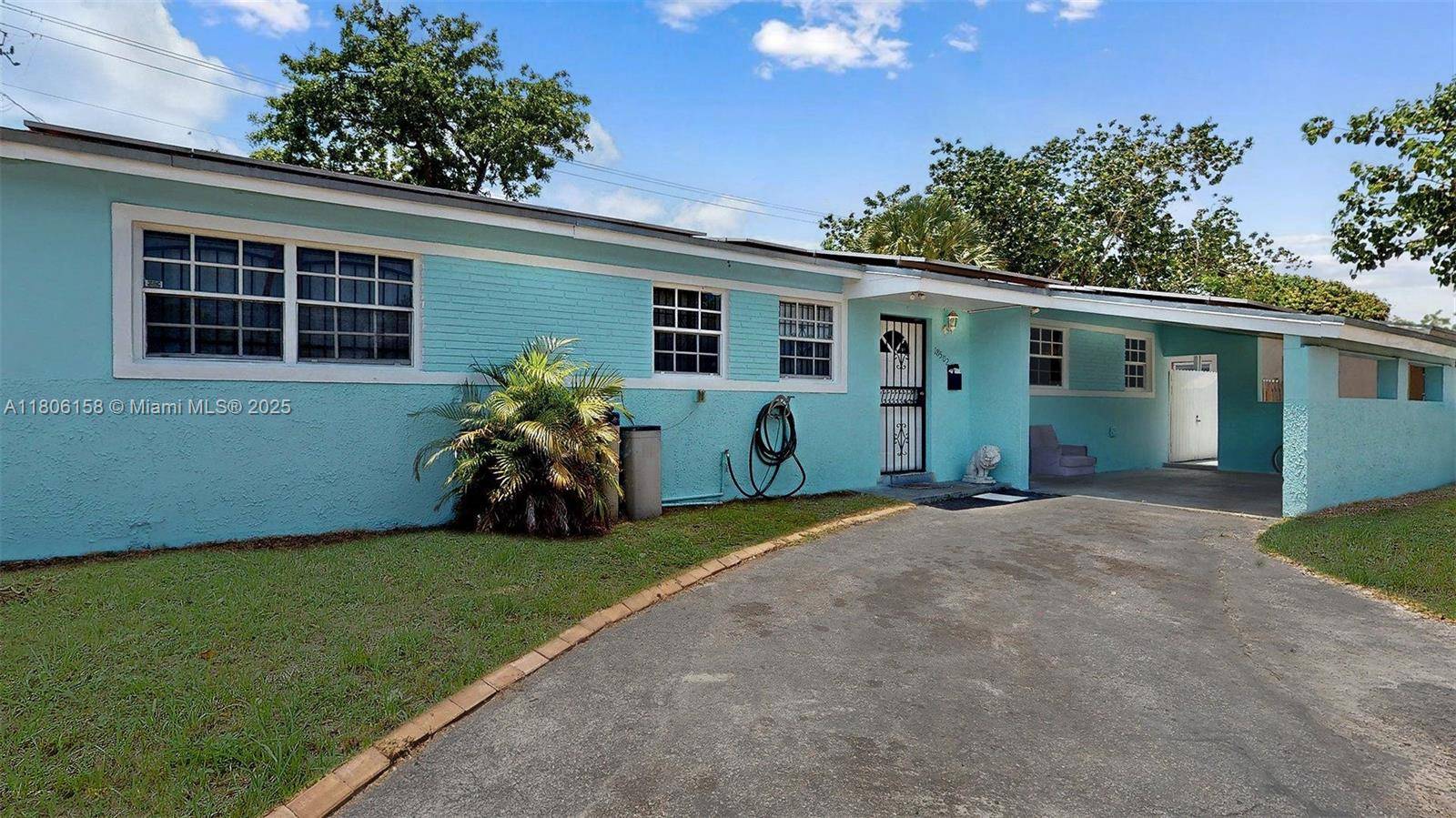 Miami Gardens, FL 33056,18502 NW 23rd Ct
