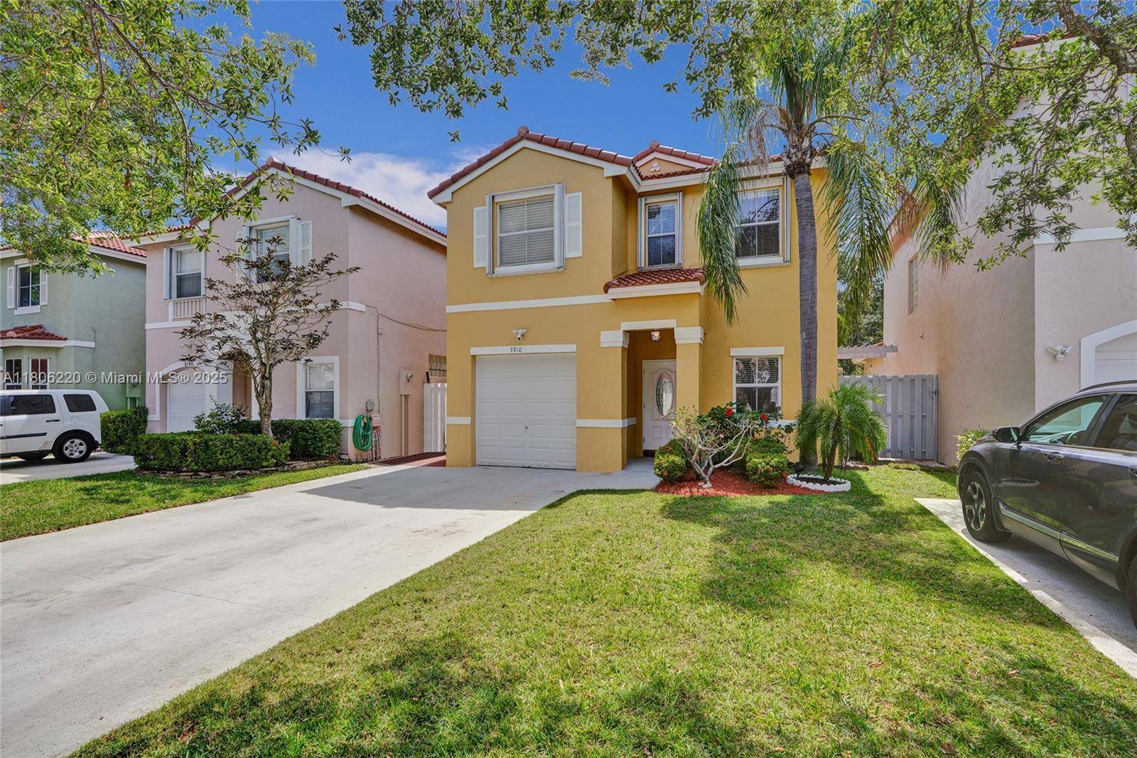 Cooper City, FL 33026,3910 Fern Forest Rd