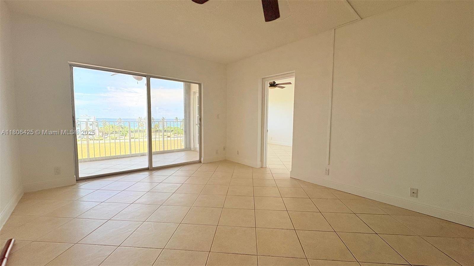 Lauderdale By The Sea, FL 33308,4117 Bougainvilla Dr #508