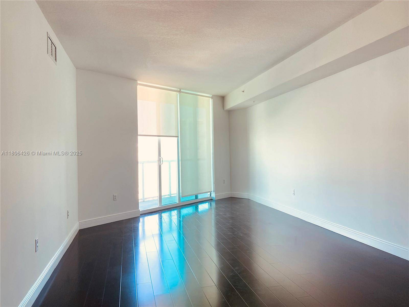 Miami, FL 33132,1900 N Bayshore Dr #4708