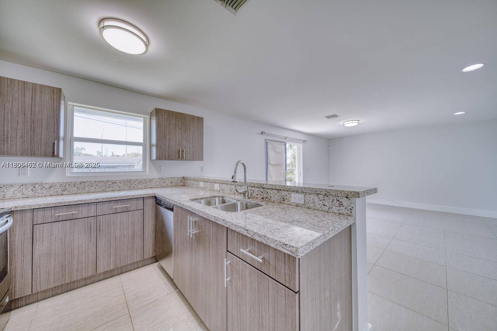 Miami, FL 33157,11492 SW 190th Terr Rd.