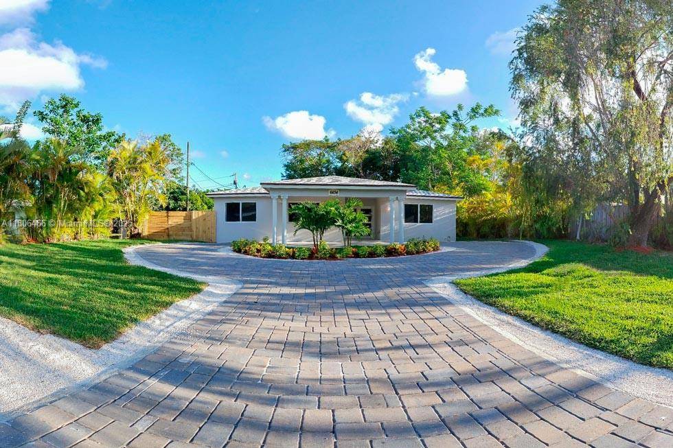 South Miami, FL 33143,6634 SW 76th Ter