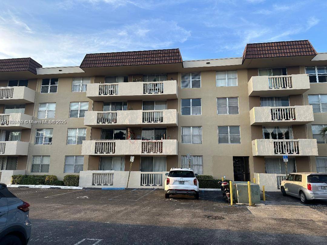 North Miami, FL 33181,1800 Sans Souci Blvd #115