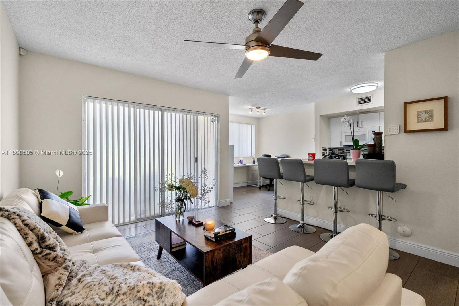 Davie, FL 33328,2640 S University Dr #118