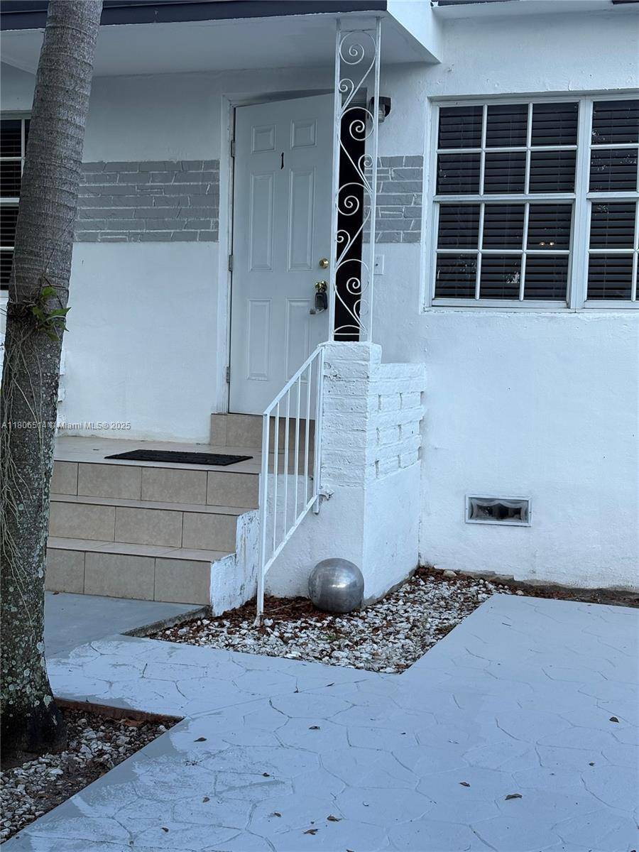 Miami, FL 33125,Address not disclosed