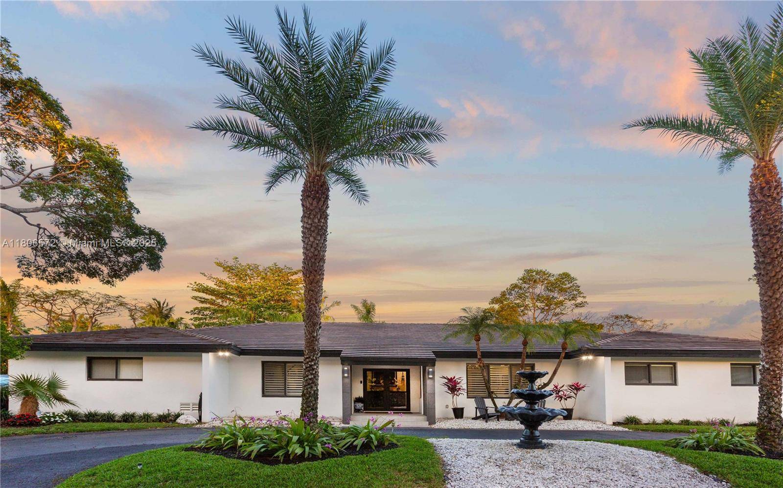 Pinecrest, FL 33156,13505 SW 83rd Ct