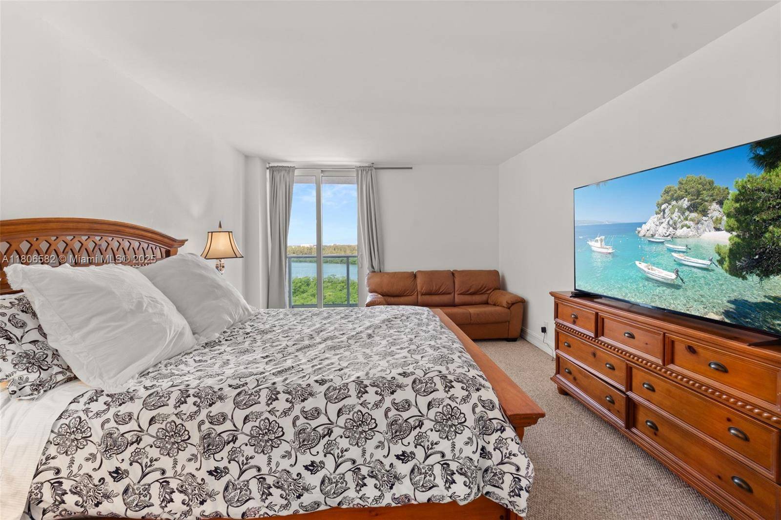Sunny Isles Beach, FL 33160,100 Bayview Dr #1219