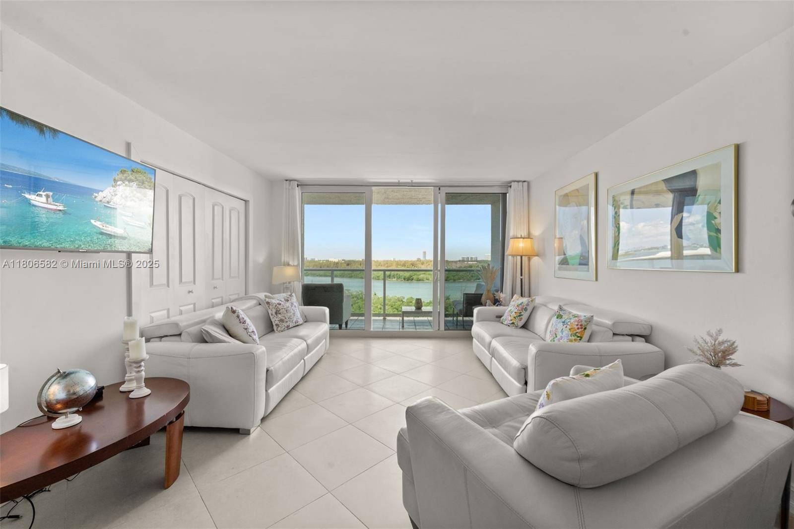 Sunny Isles Beach, FL 33160,100 Bayview Dr #1219