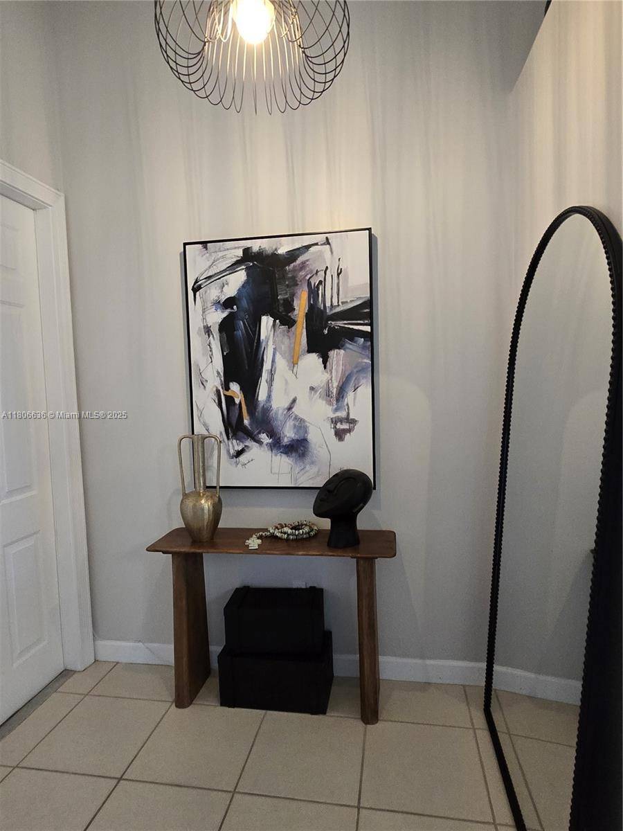 Doral, FL 33178,4874 NW 111th #4874