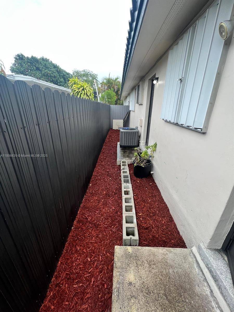 Hialeah, FL 33012,2990 W 7th Ave