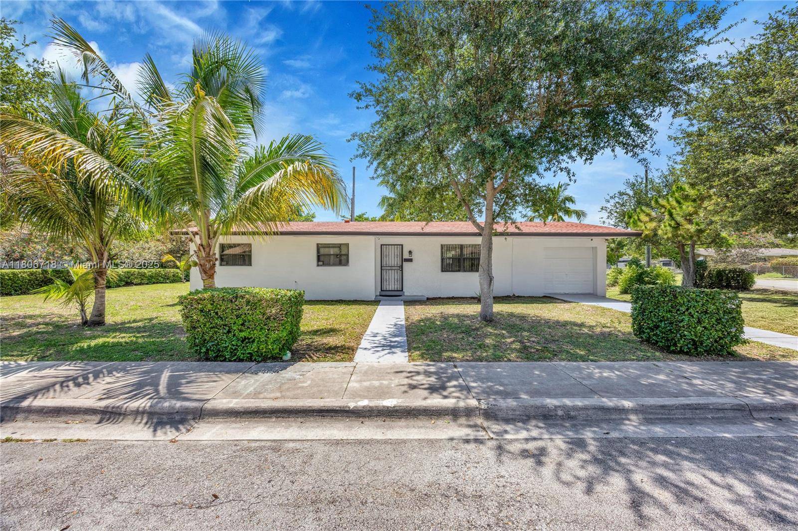 South Miami, FL 33143,6250 SW 58th Pl