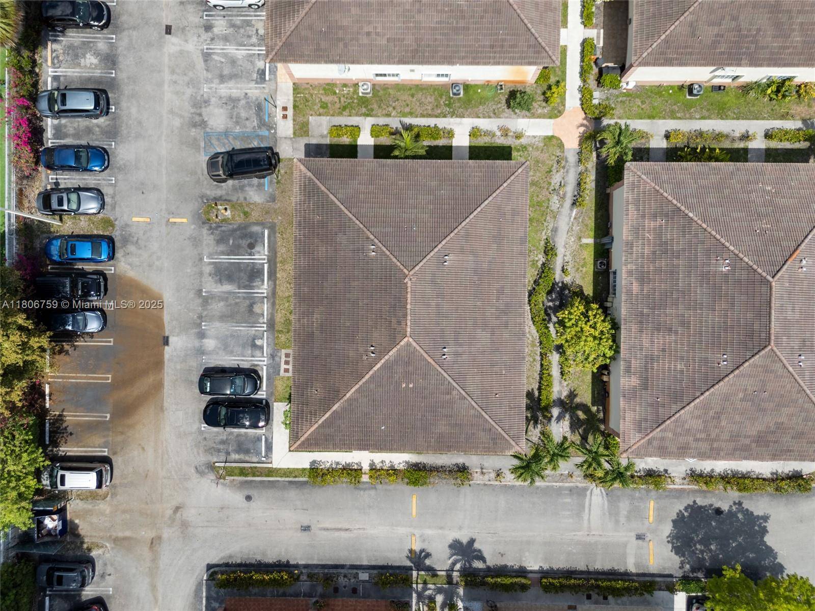 Hialeah, FL 33015,6755 NW 182nd St #104