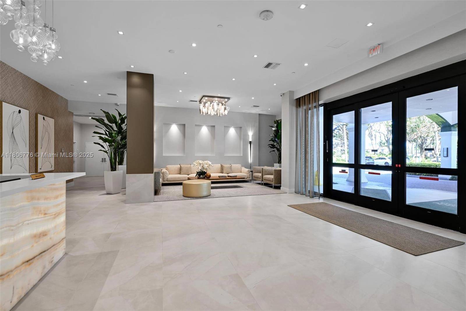 Aventura, FL 33180,3640 Yacht Club Dr #502