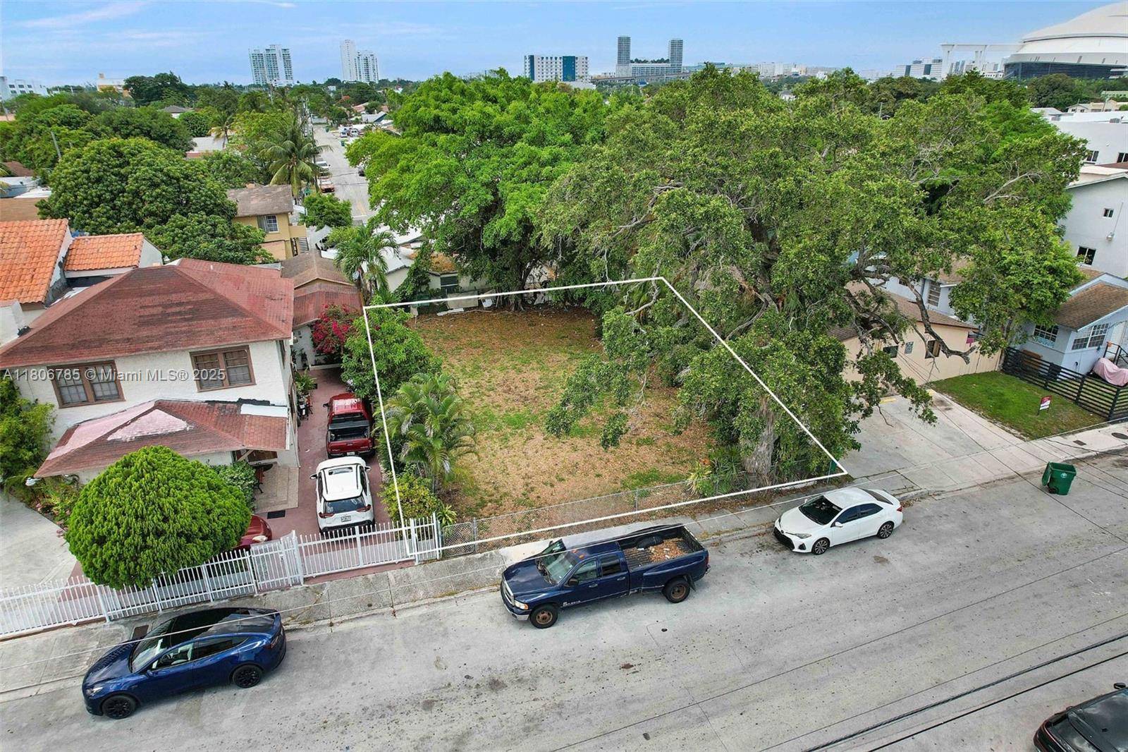 Miami, FL 33125,1873 NW Flagler Ter