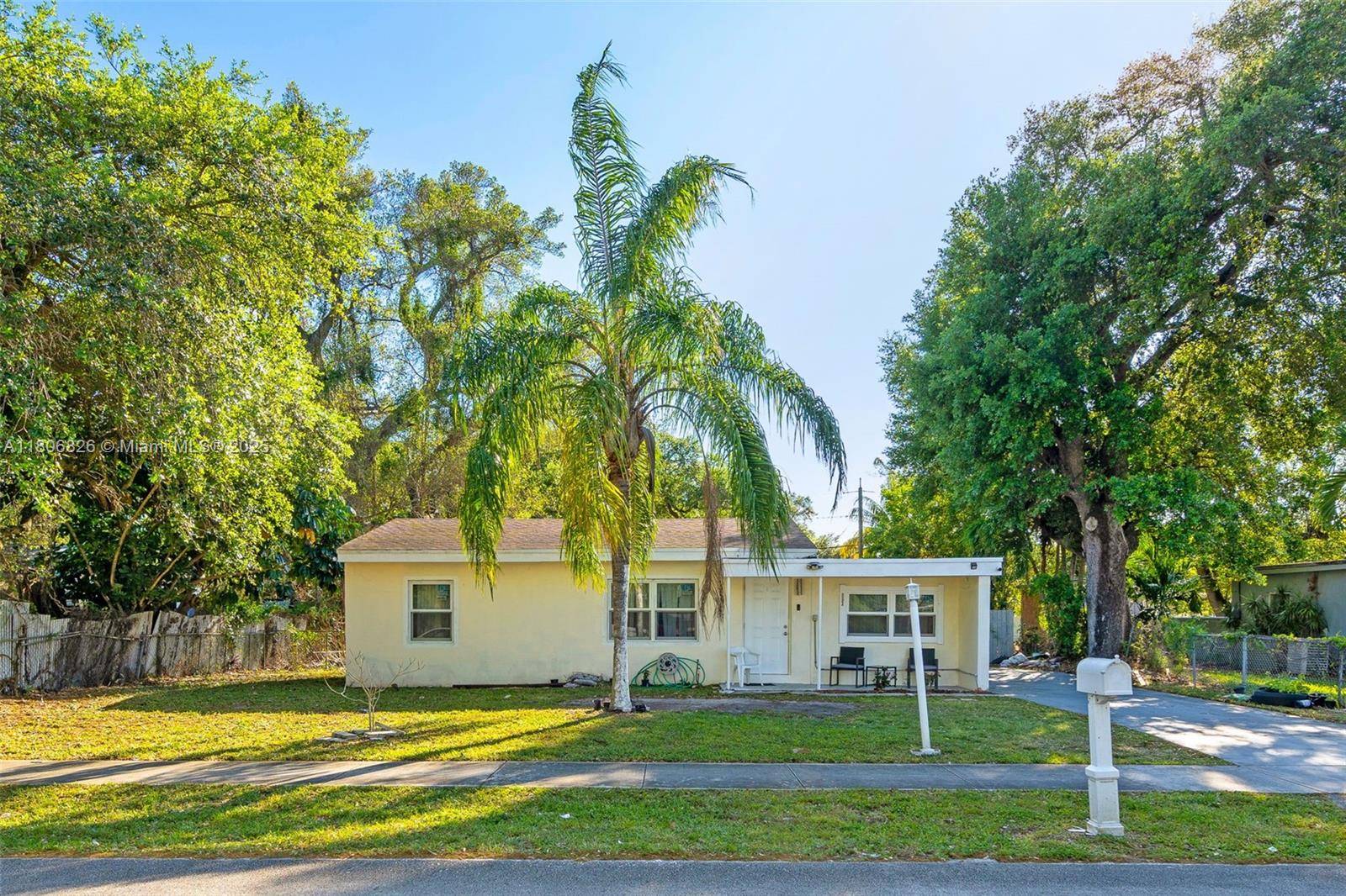 West Park, FL 33023,114 Marion Rd