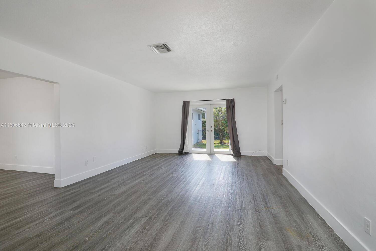 Coral Gables, FL 33146,900 Benevento Ave #900