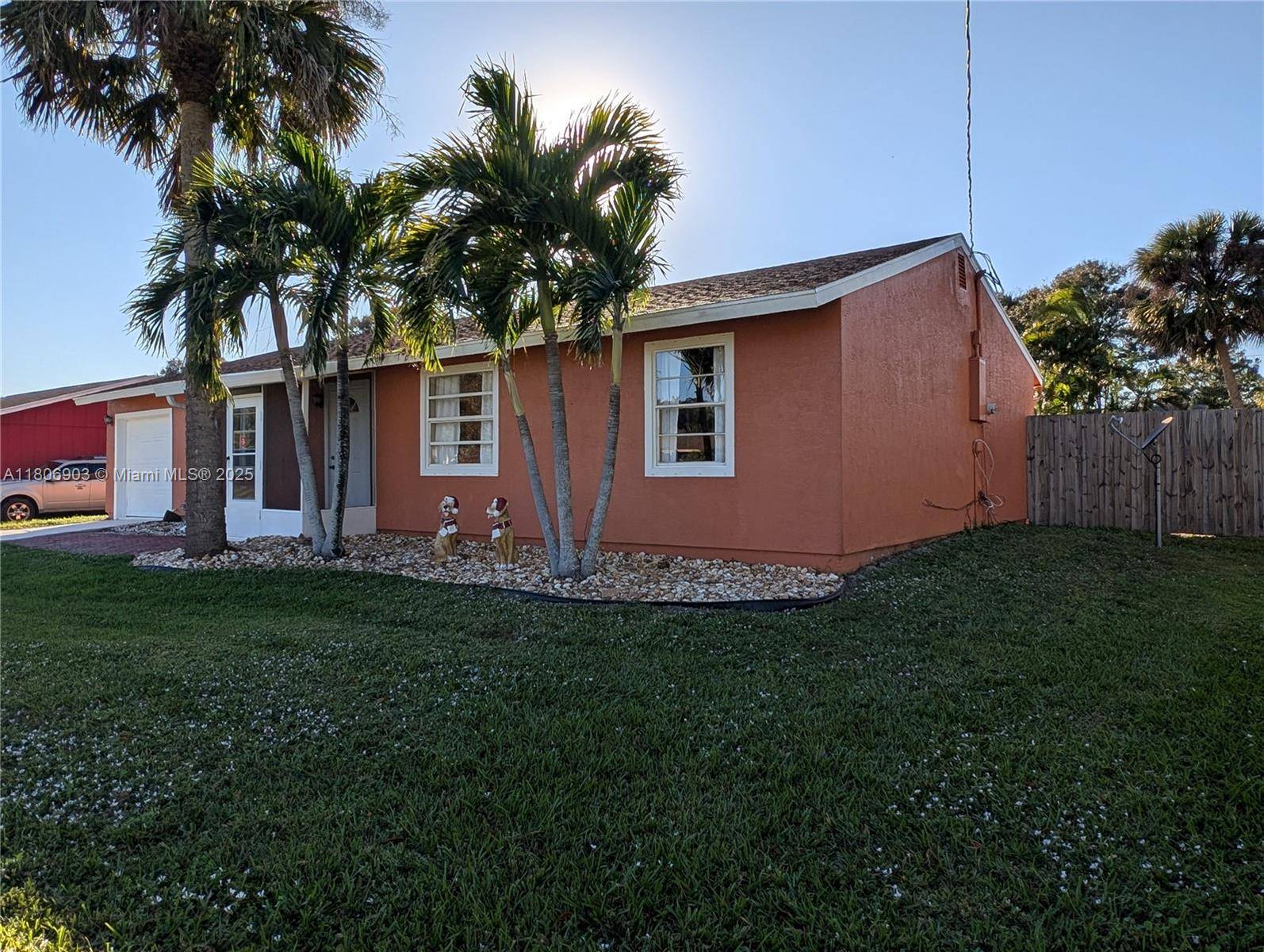 Fort Pierce, FL 34982,5207 Birch Dr