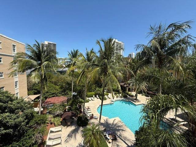 Aventura, FL 33180,19801 E Country Club Dr #4506