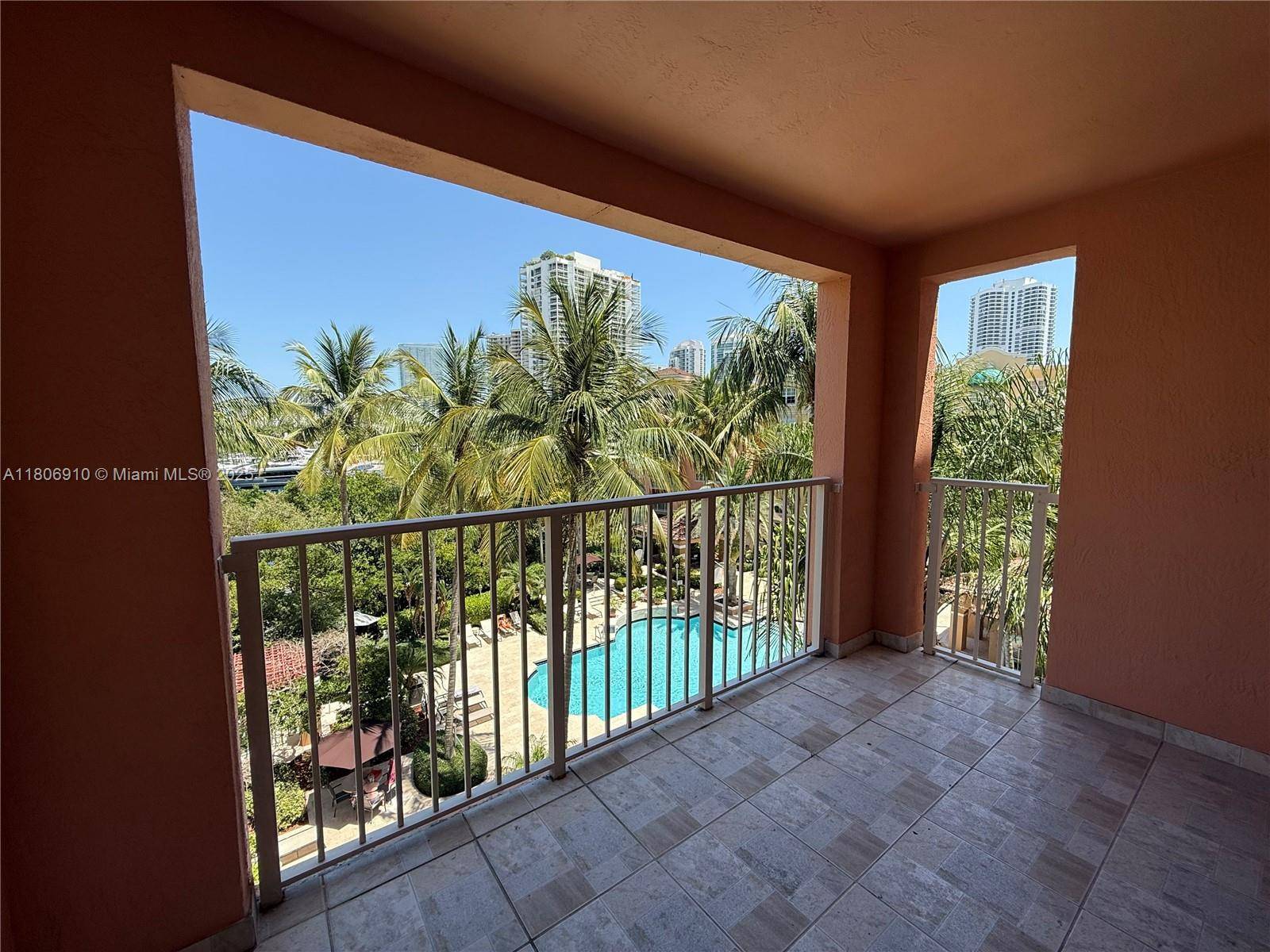 Aventura, FL 33180,19801 E Country Club Dr #4506