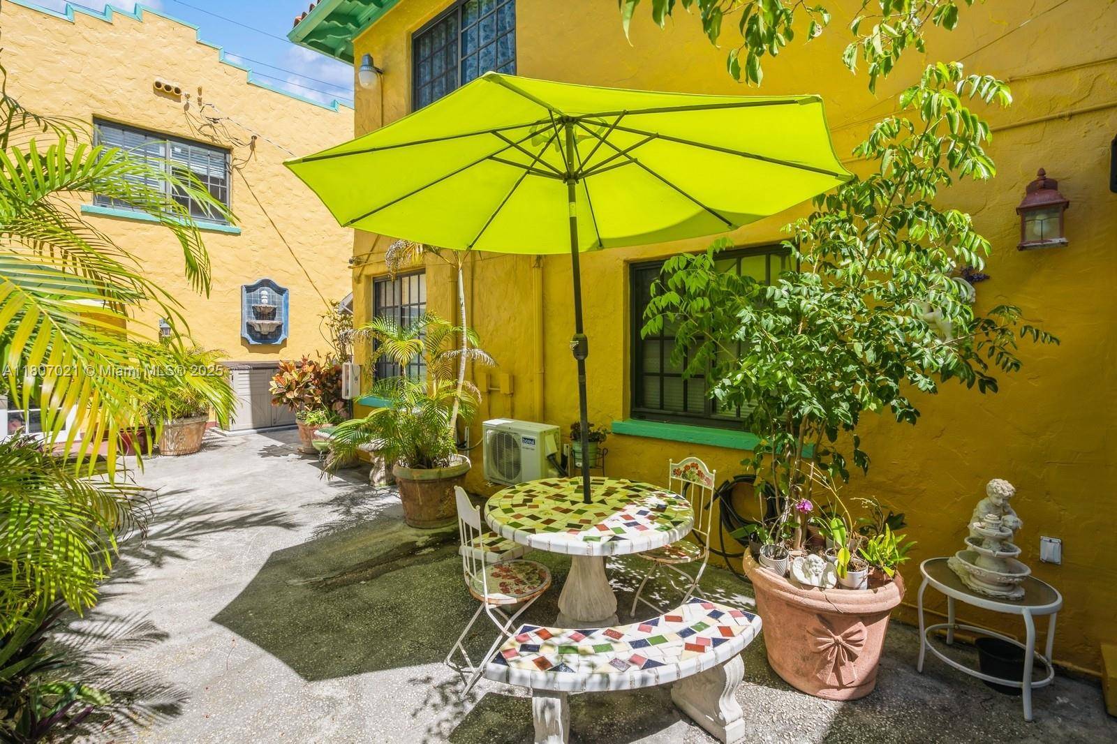 Coral Gables, FL 33134,1222 Salzedo St #4