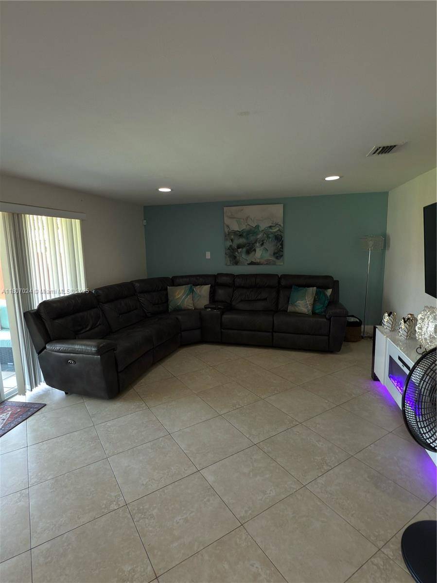 Homestead, FL 33032,26951 SW 119th Ct