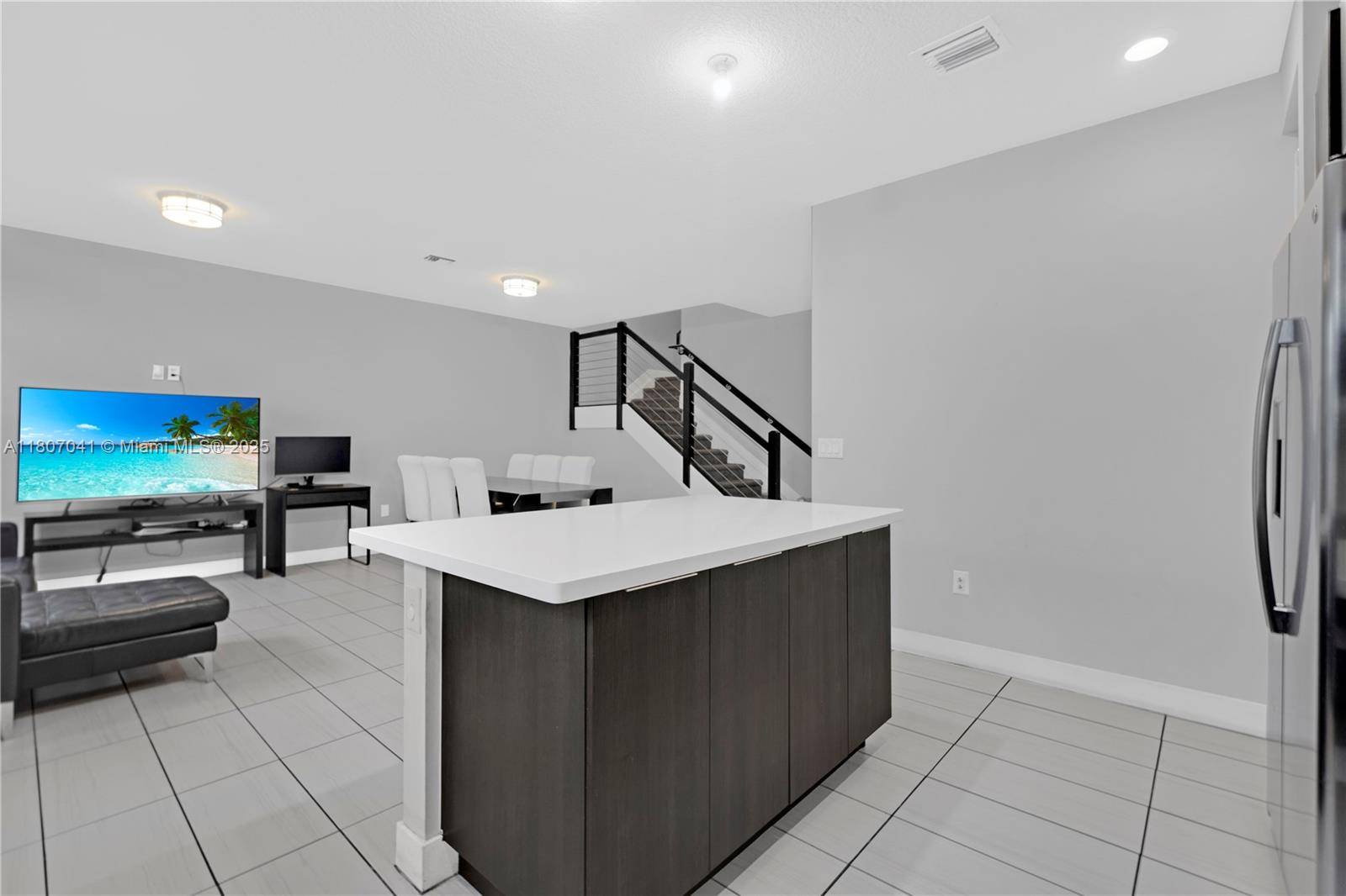 Doral, FL 33178,7823 NW 105th Ave