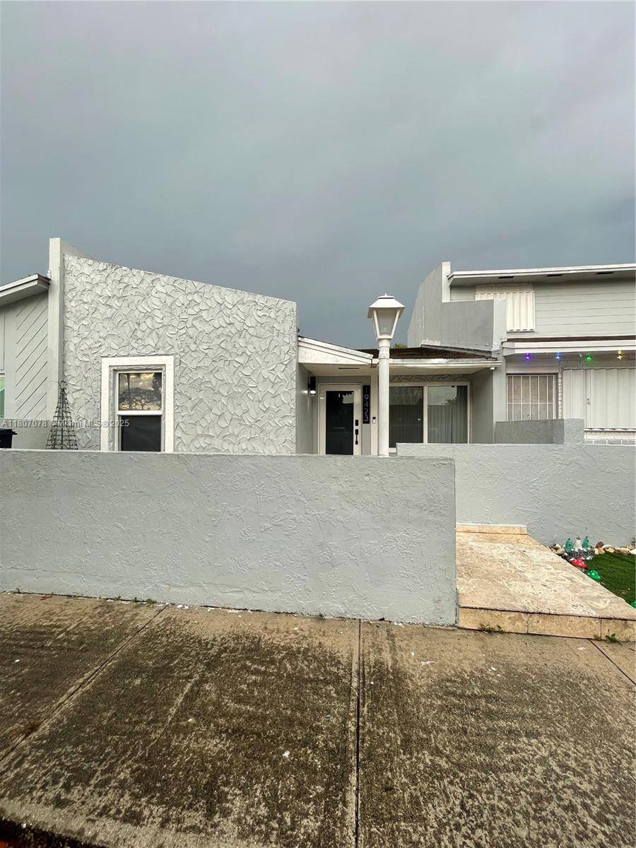 Miami Gardens, FL 33055,19423 NW 53rd Pl