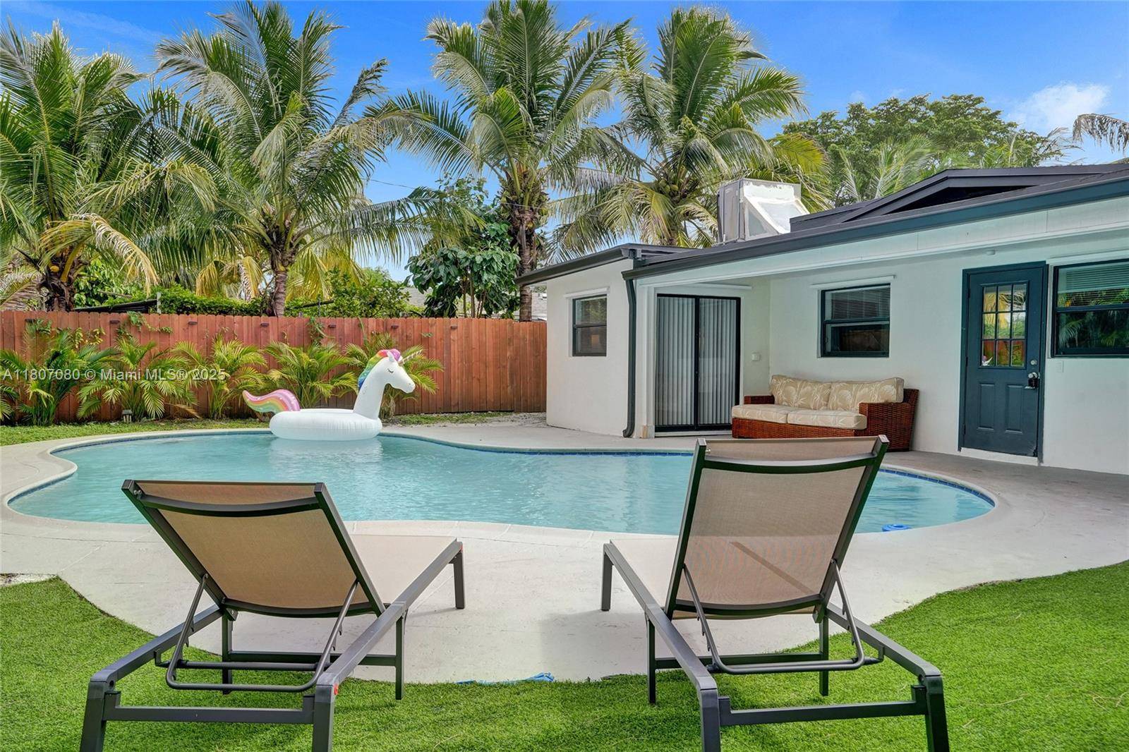 Hollywood, FL 33024,7531 Simms St