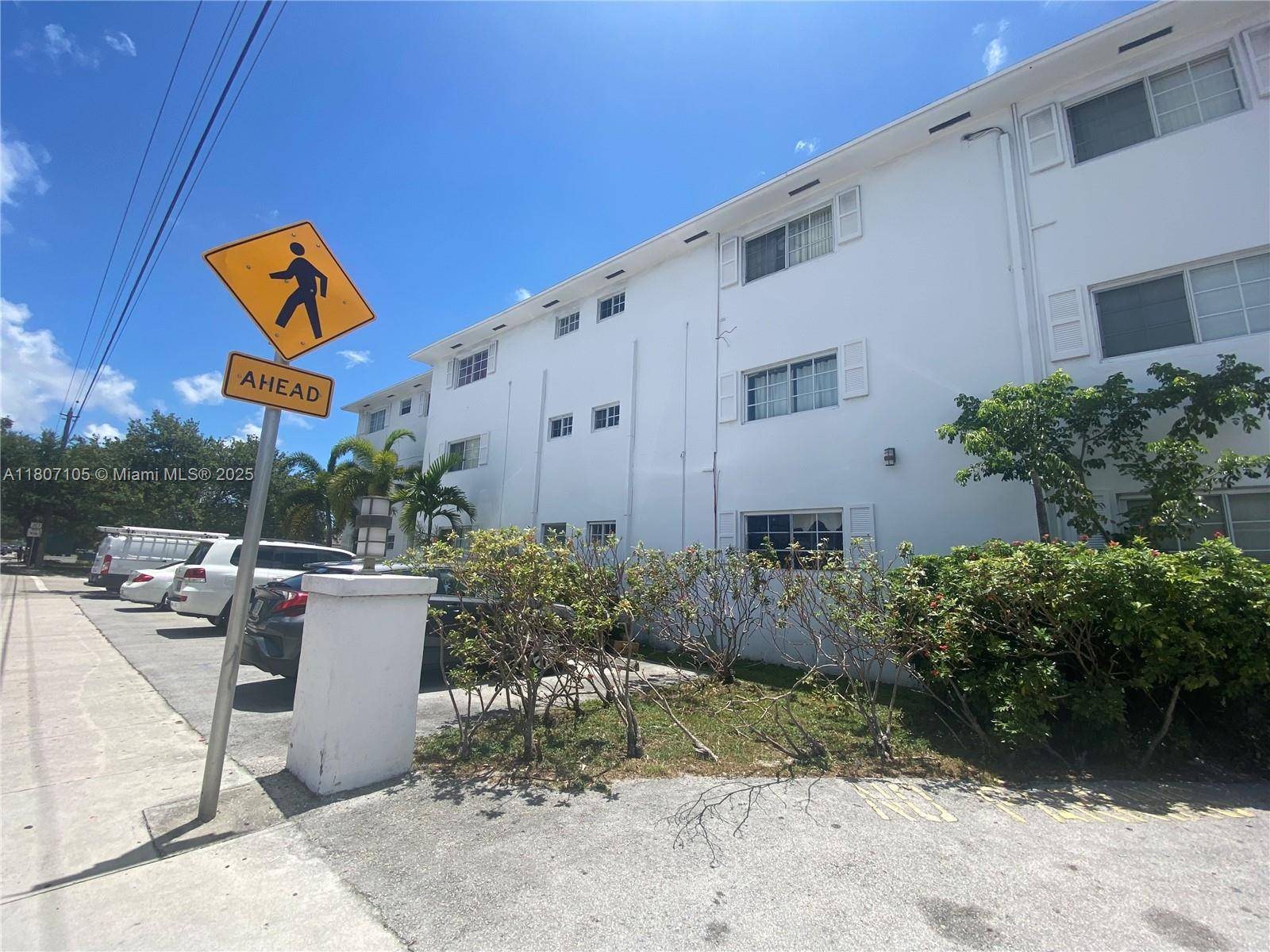 North Miami, FL 33161,13700 NE 6th Ave #309