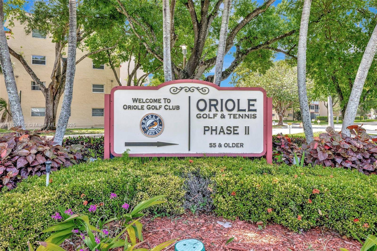 Margate, FL 33063,1055 Country Club Dr #406