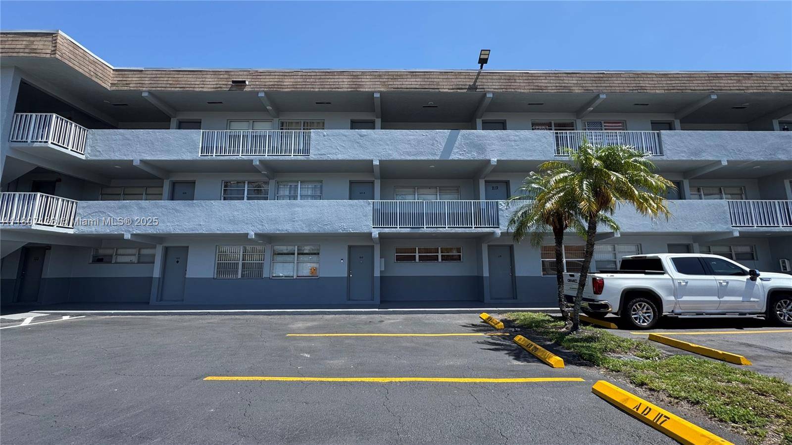 Sweetwater, FL 33174,11195 SW 1st St #319
