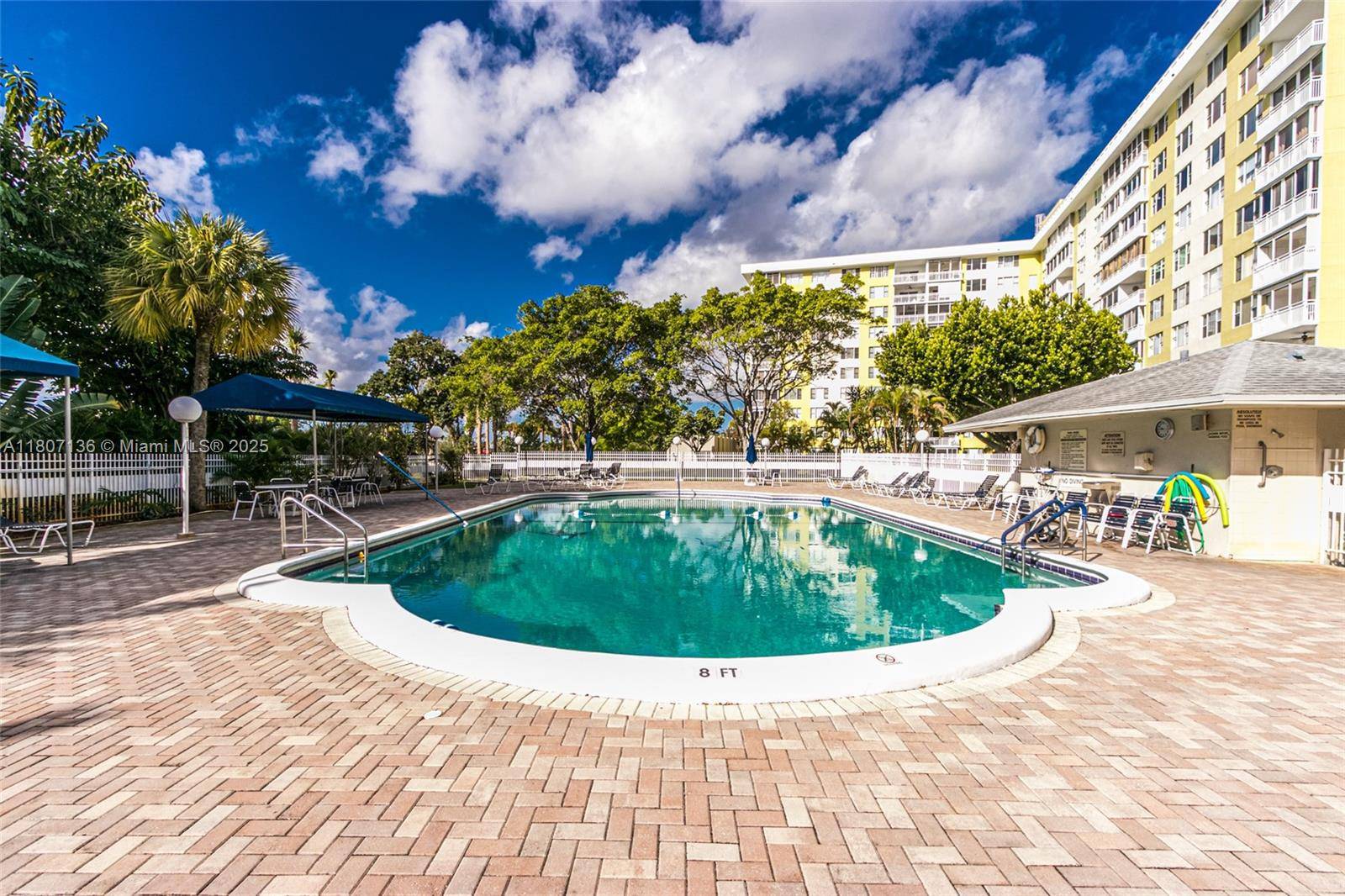 Hollywood, FL 33021,4400 Hillcrest Dr #107A