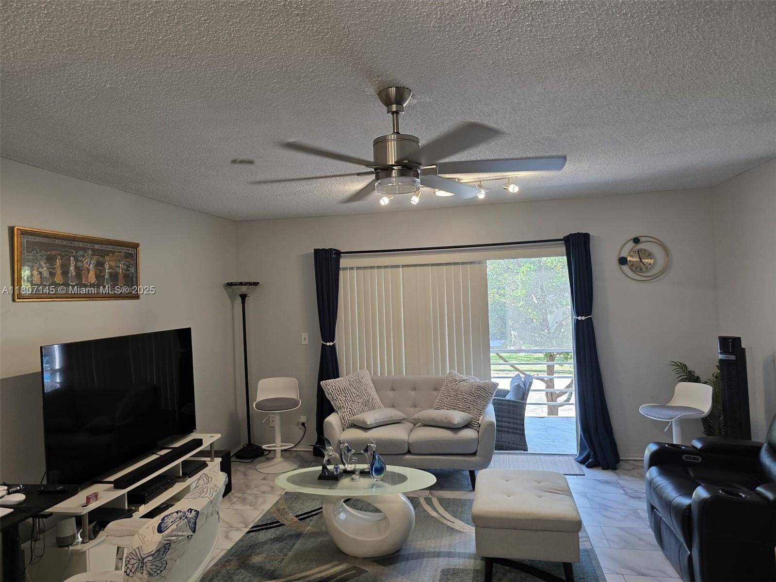 Hallandale Beach, FL 33009,1425 Atlantic Shores Blvd #204