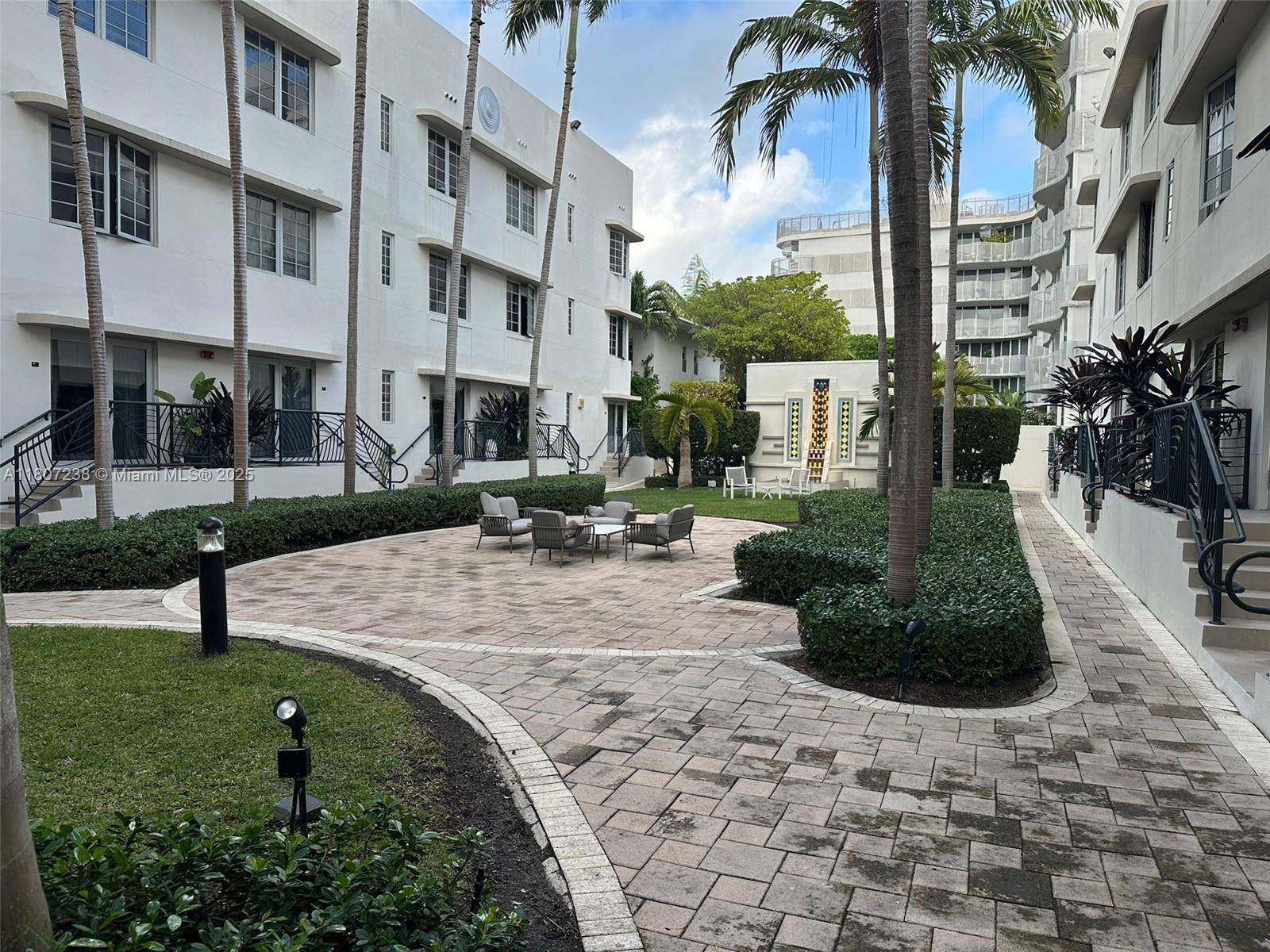 Miami Beach, FL 33139,435 21st St #315