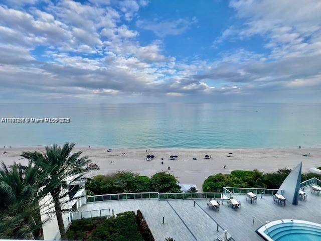 Sunny Isles Beach, FL 33160,17121 Collins Ave #1007