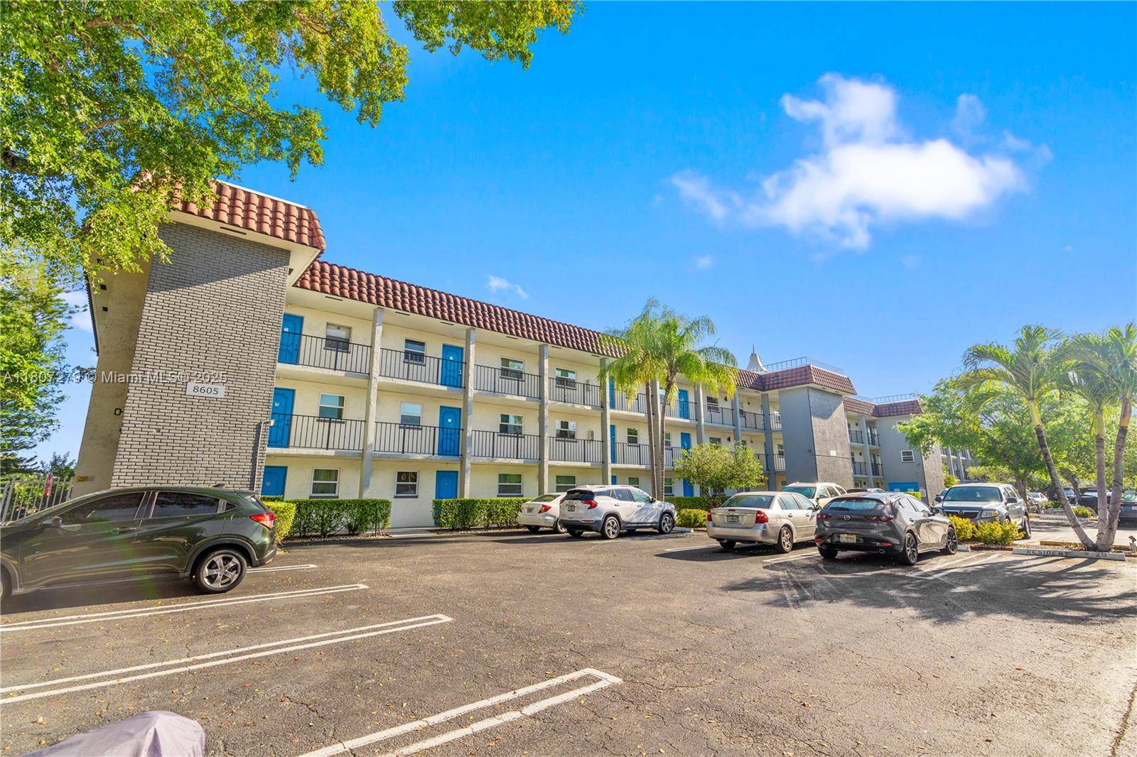Coral Springs, FL 33065,8605 W Sample Rd #306