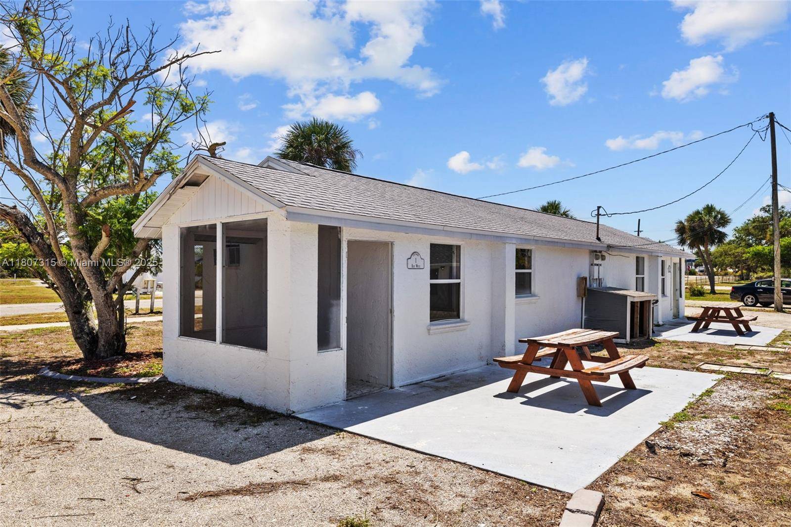 Englewood, FL 34223,784 S McCall Rd