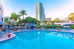 Aventura, FL 33180,19707 Turnberry Way #18L