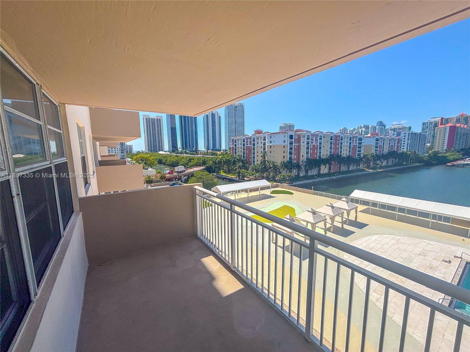 Sunny Isles Beach, FL 33160,250 174th St #601