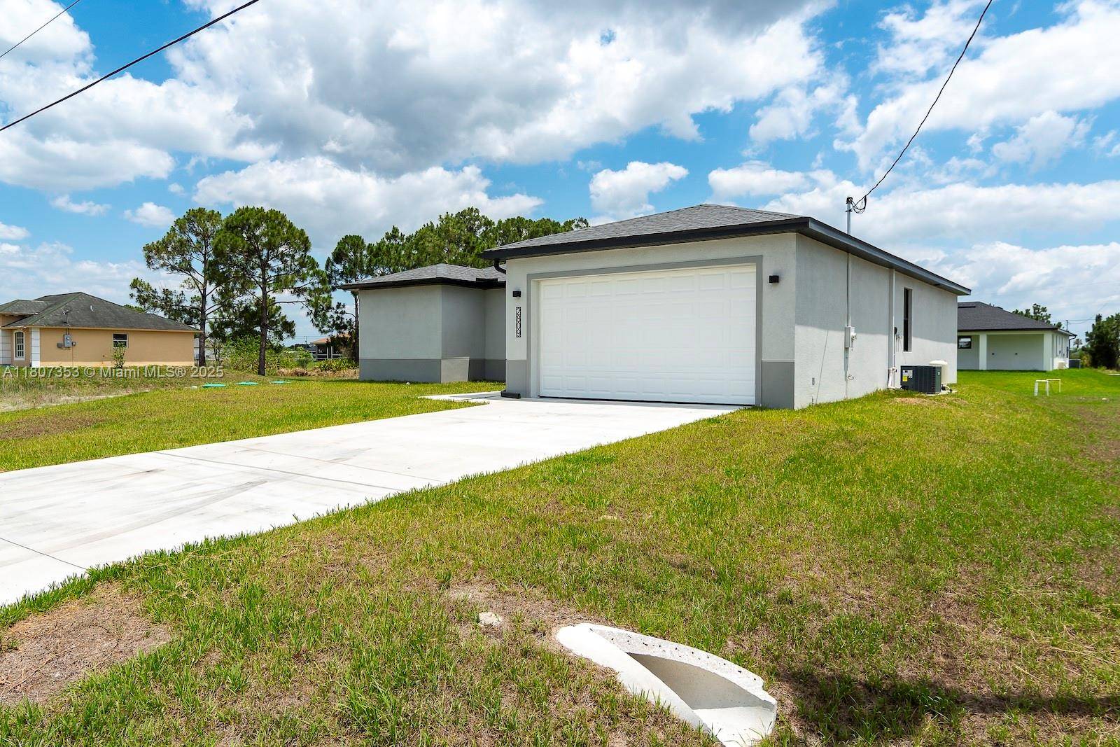 Lehigh Acres, FL 33976,2809 SW 18th St