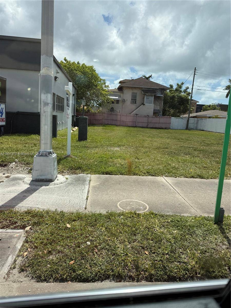 Miami, FL 33145,1959 SW 27th Ave