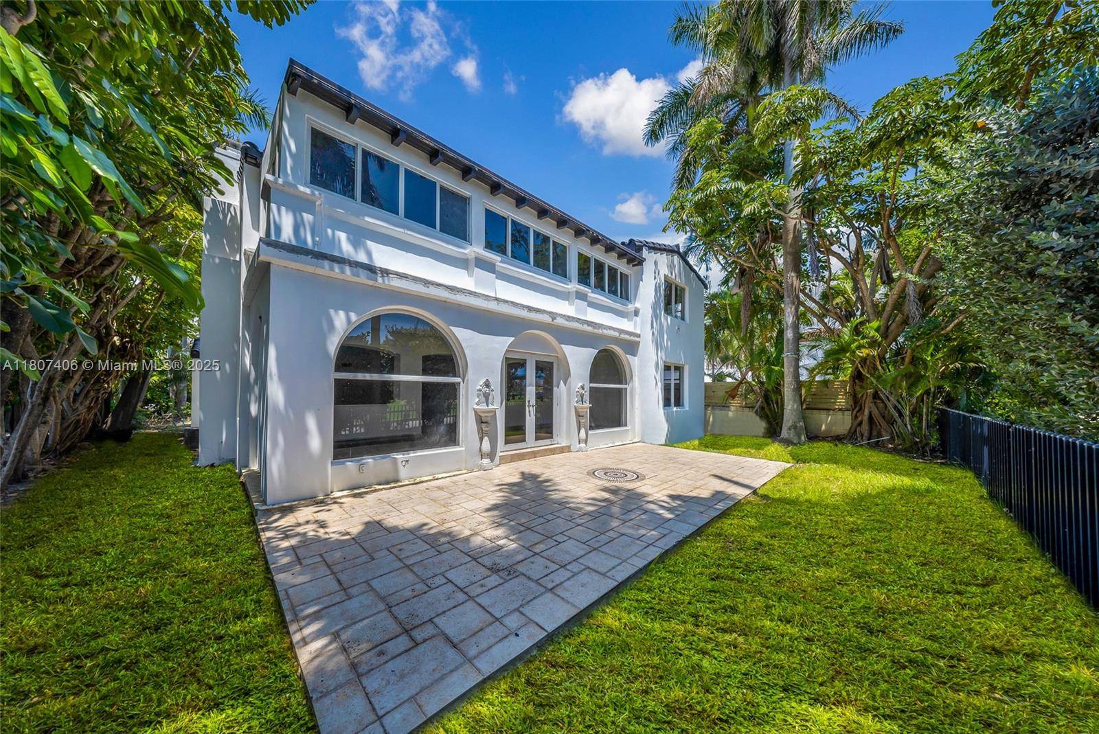 Miami Beach, FL 33140,5757 Alton Rd