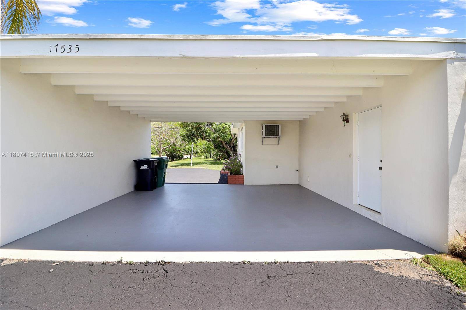 Palmetto Bay, FL 33157,17535 SW 91st Ave