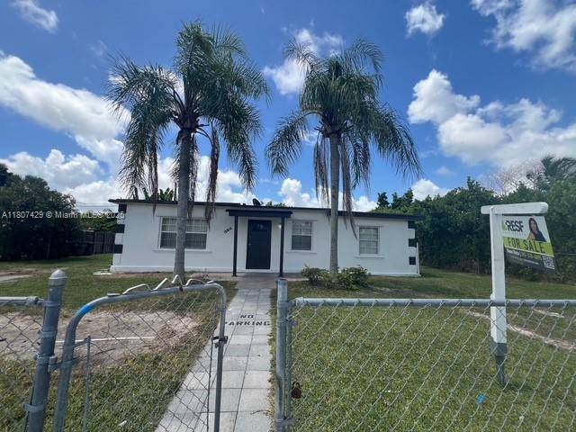 Homestead, FL 33033,15510 Leisure Dr