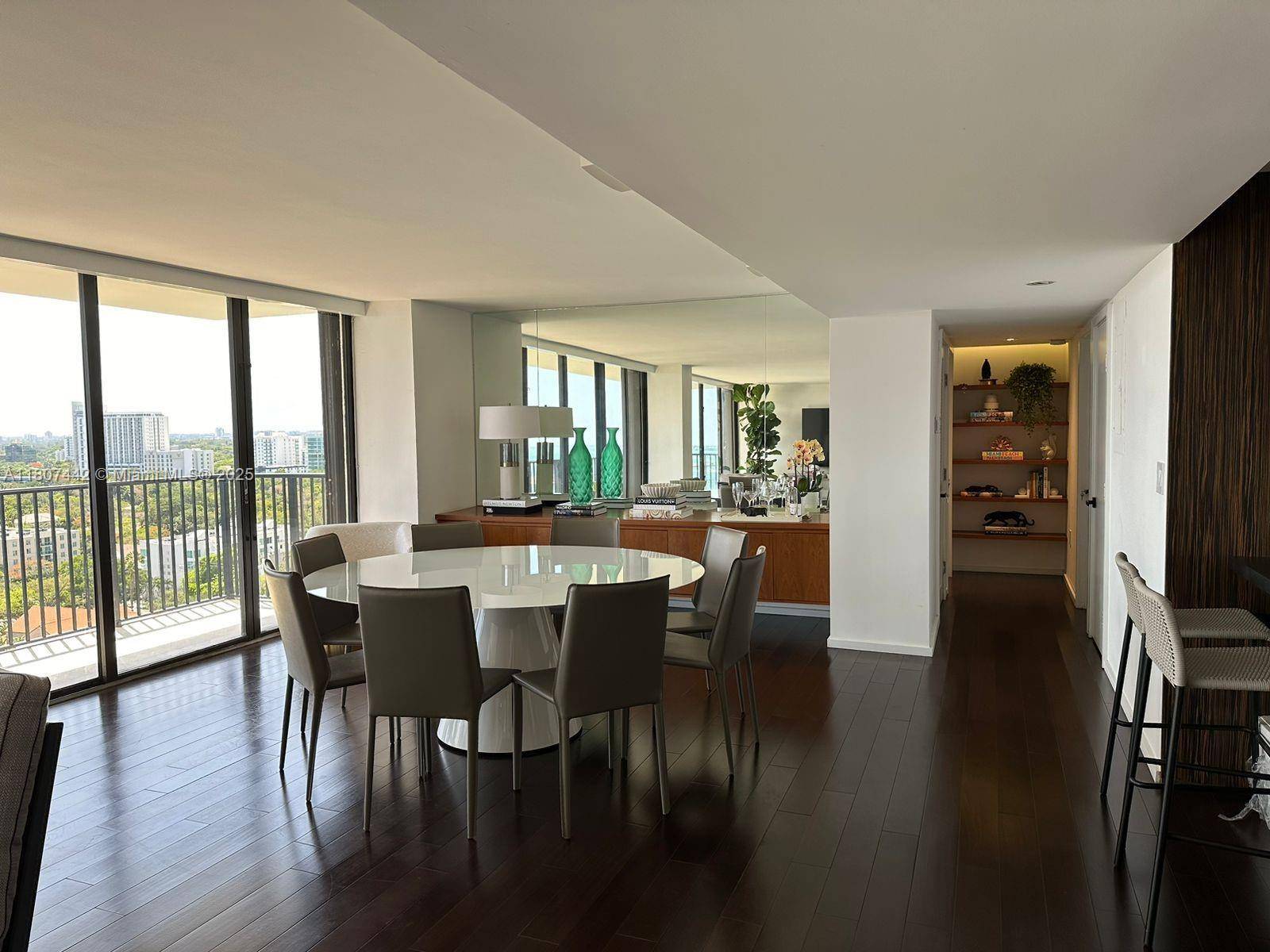 Miami, FL 33131,1450 Brickell Bay Dr #1907