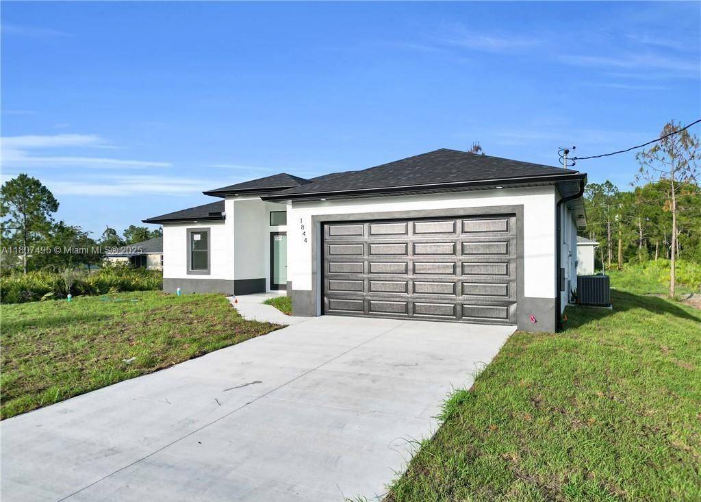Lehigh Acres, FL 33972,1844 Richmond AVE